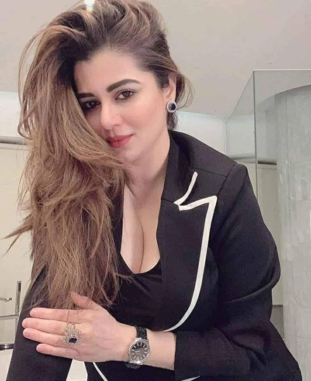 03230733933 night booking home delivery and video call available full coprative staff all hotels delivery and home delivery available video call available