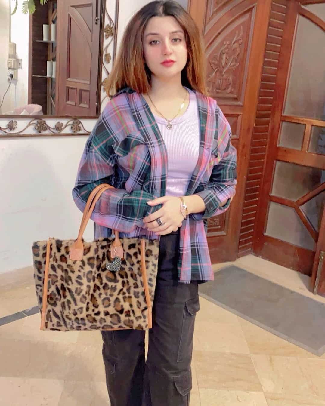 03228703587.100% genuine girl available student…